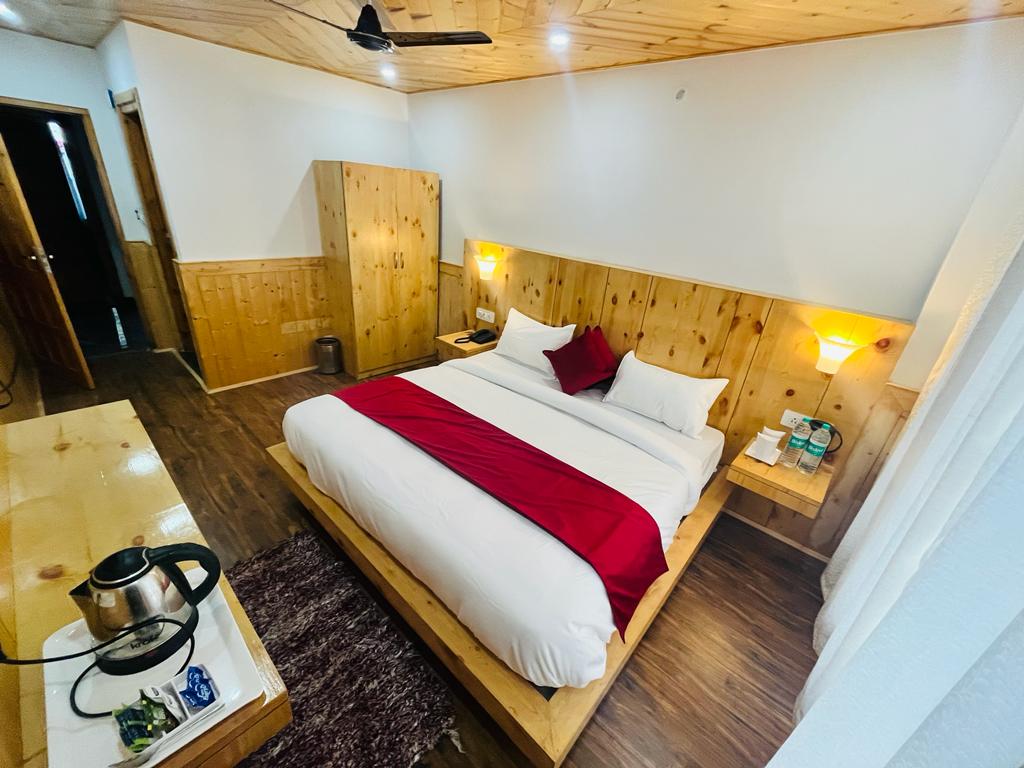 Deluxe Room with Private Balcony